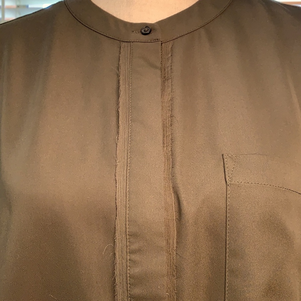 Vera Wang | Women's Blouse | Medium - Picture 2 of 6